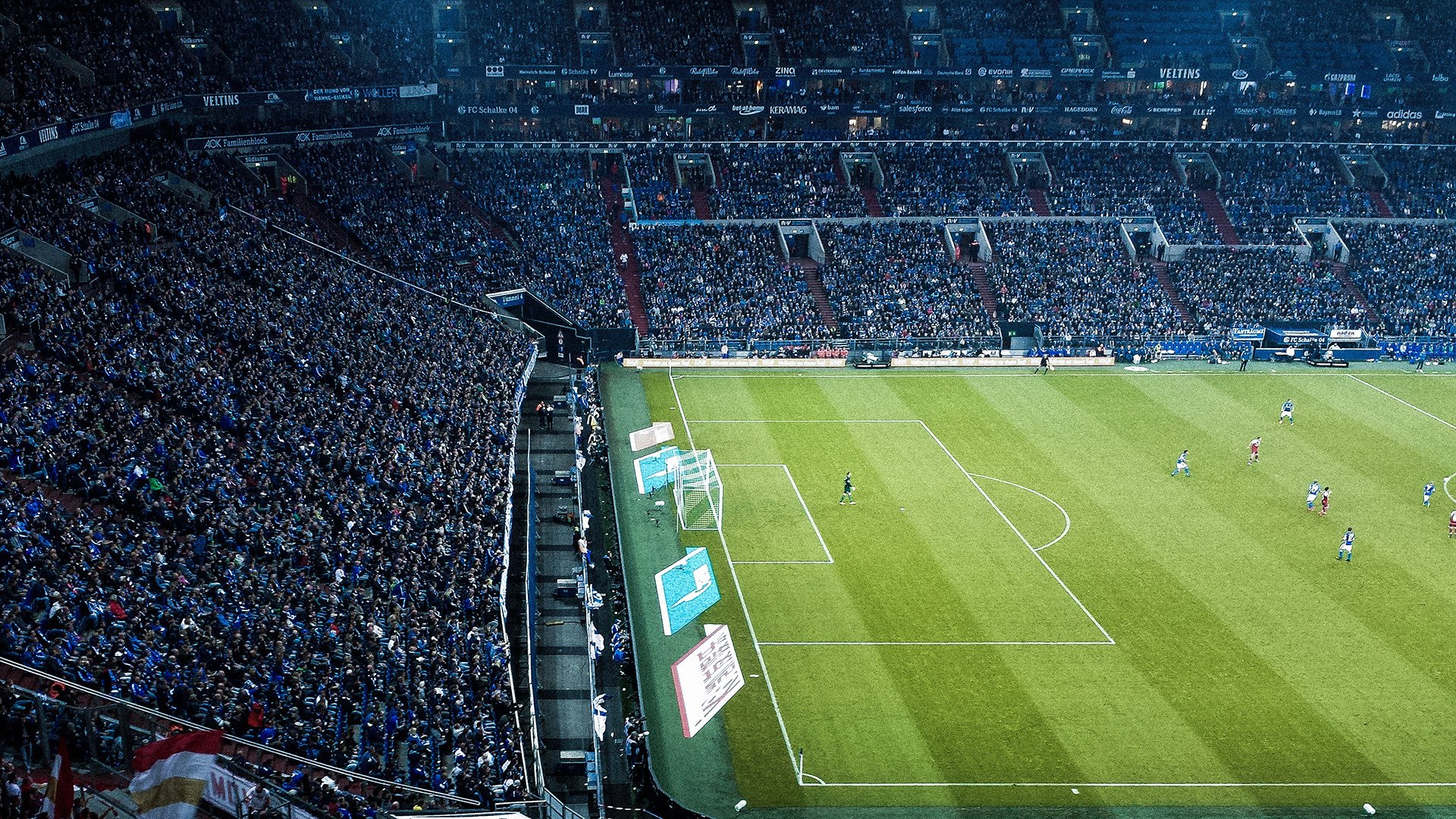 “直线飞冲：瞬间点燃全场的极速冲刺”，直线冲击